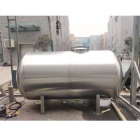 菏澤鴻謙臥式304不銹鋼儲水罐無菌水箱民用供水大容量質保無憂